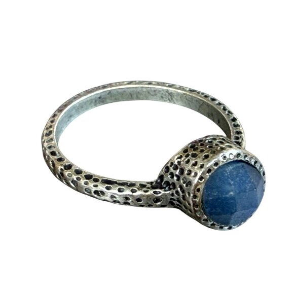 Chicos Silver-Tone Textured Band Ring With Blue Stone Size 8 - Picture 2 of 5